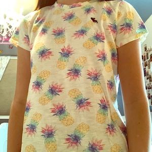 White Short Sleeve Tee w/ Multicolored Pineapples